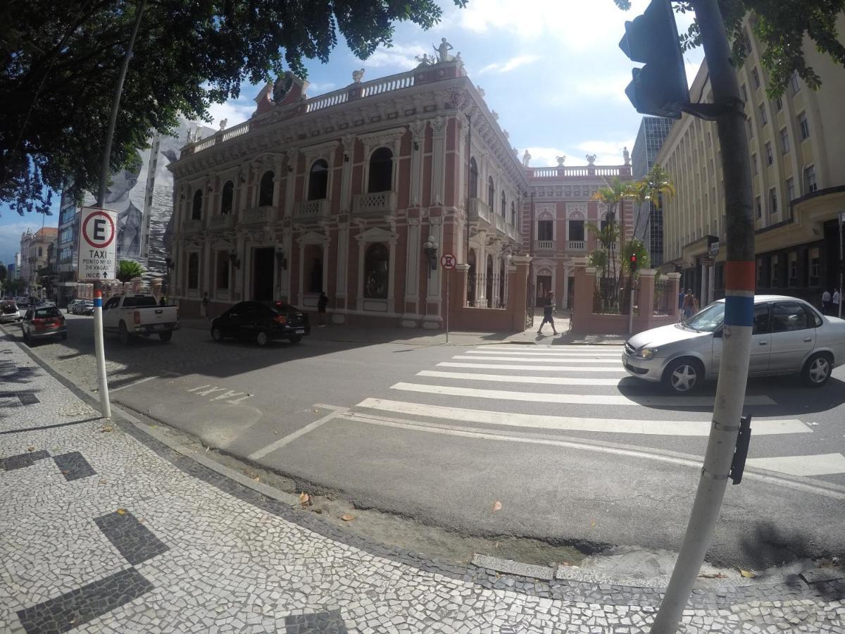 Ap No Centro De *